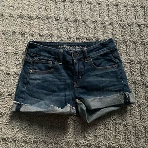 American eagle size 2 dark wash denim shorts